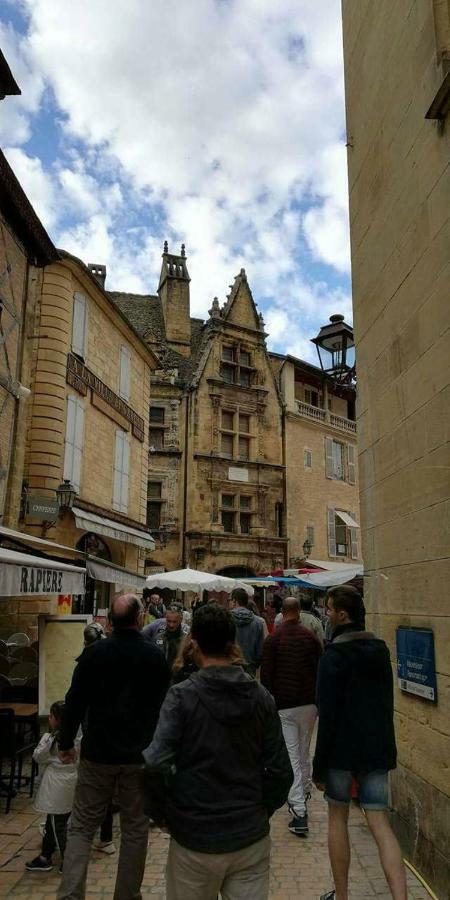 Les Farios Apartment Sarlat-la-Caneda Exterior photo